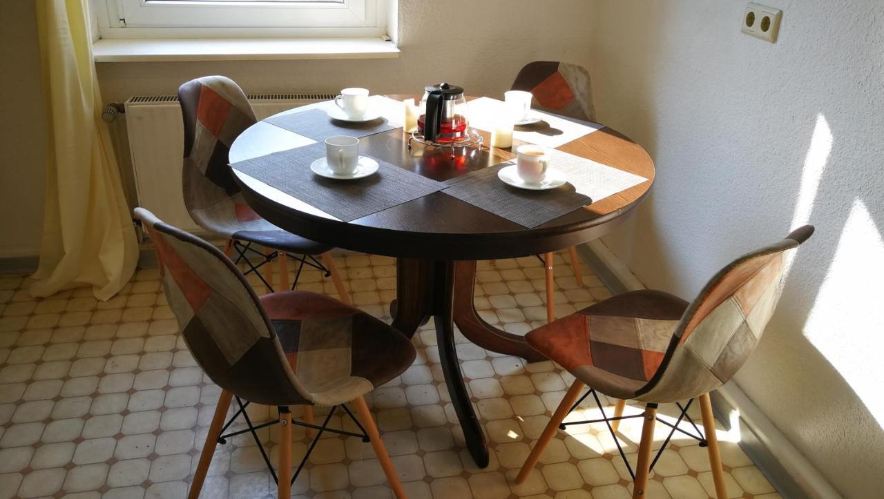 Apartment Am Suedpark メルゼブルク エクステリア 写真